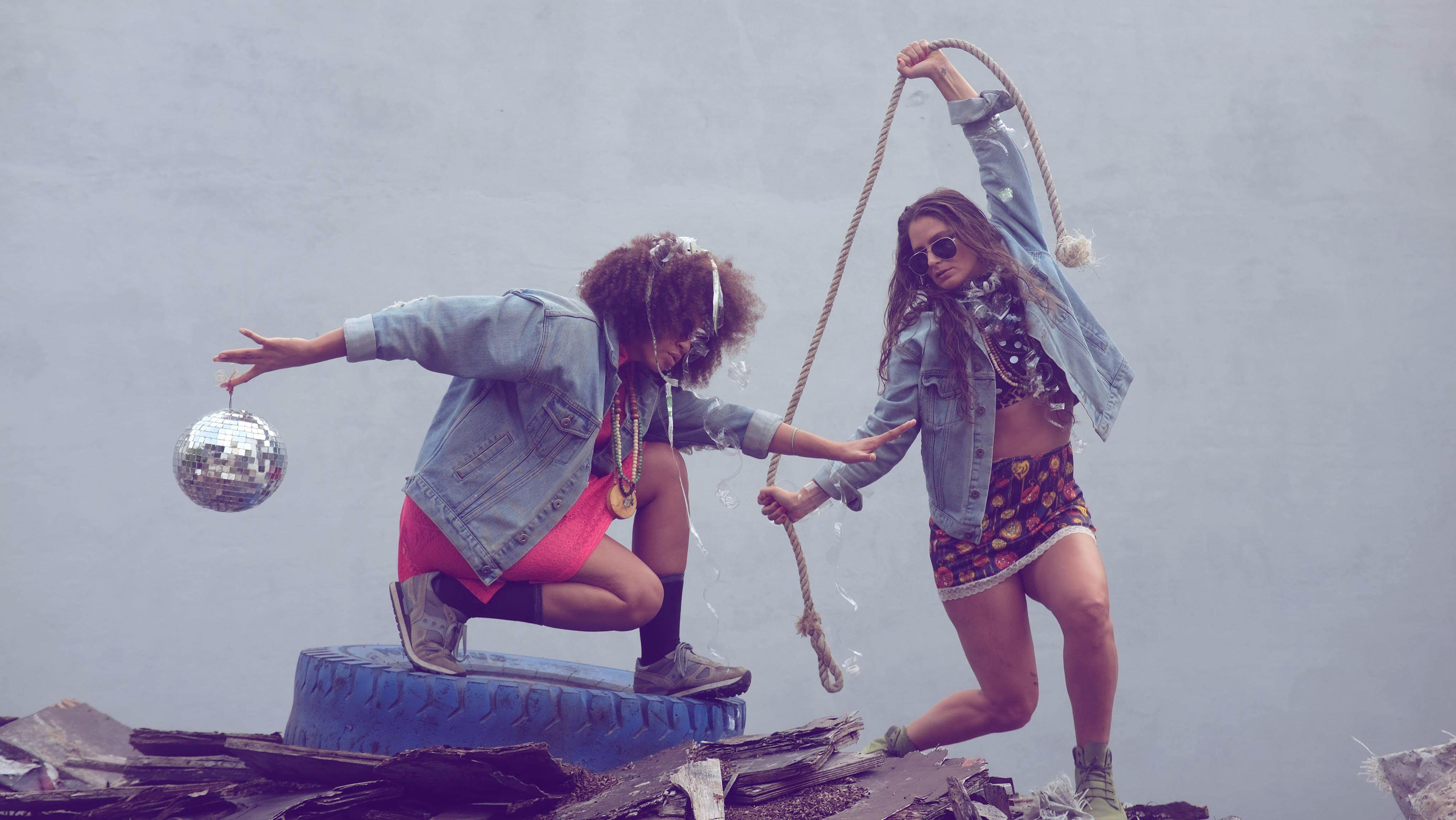 Party Ship w/ New Fame Image